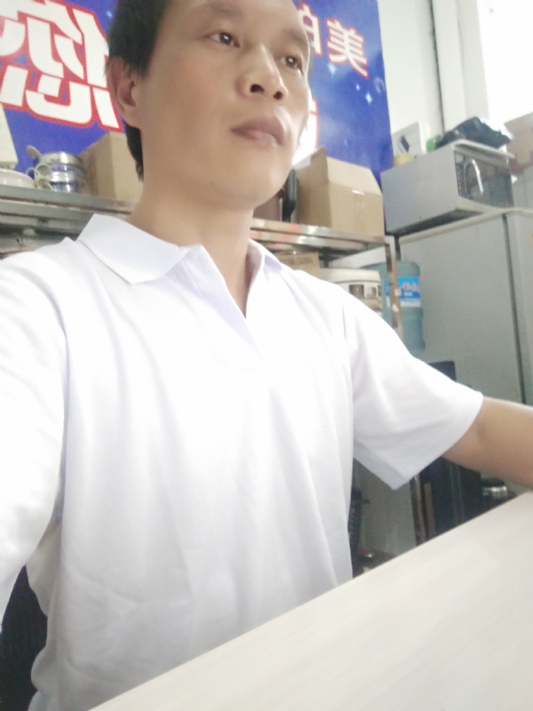 深蓝色的海的第一张照片--仙游相亲网