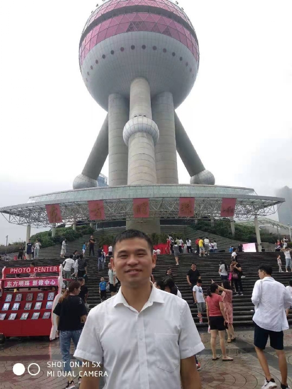 小猫吃老鼠的第一张照片--仙游相亲网